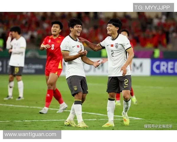 日本与纽西兰半场比分揭晓精彩对决引发球迷热议