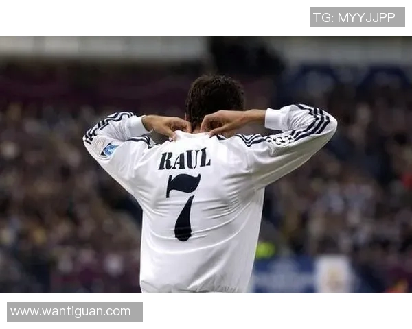 皇马与罗马对决罗纳尔多的传奇时刻再现球场辉煌